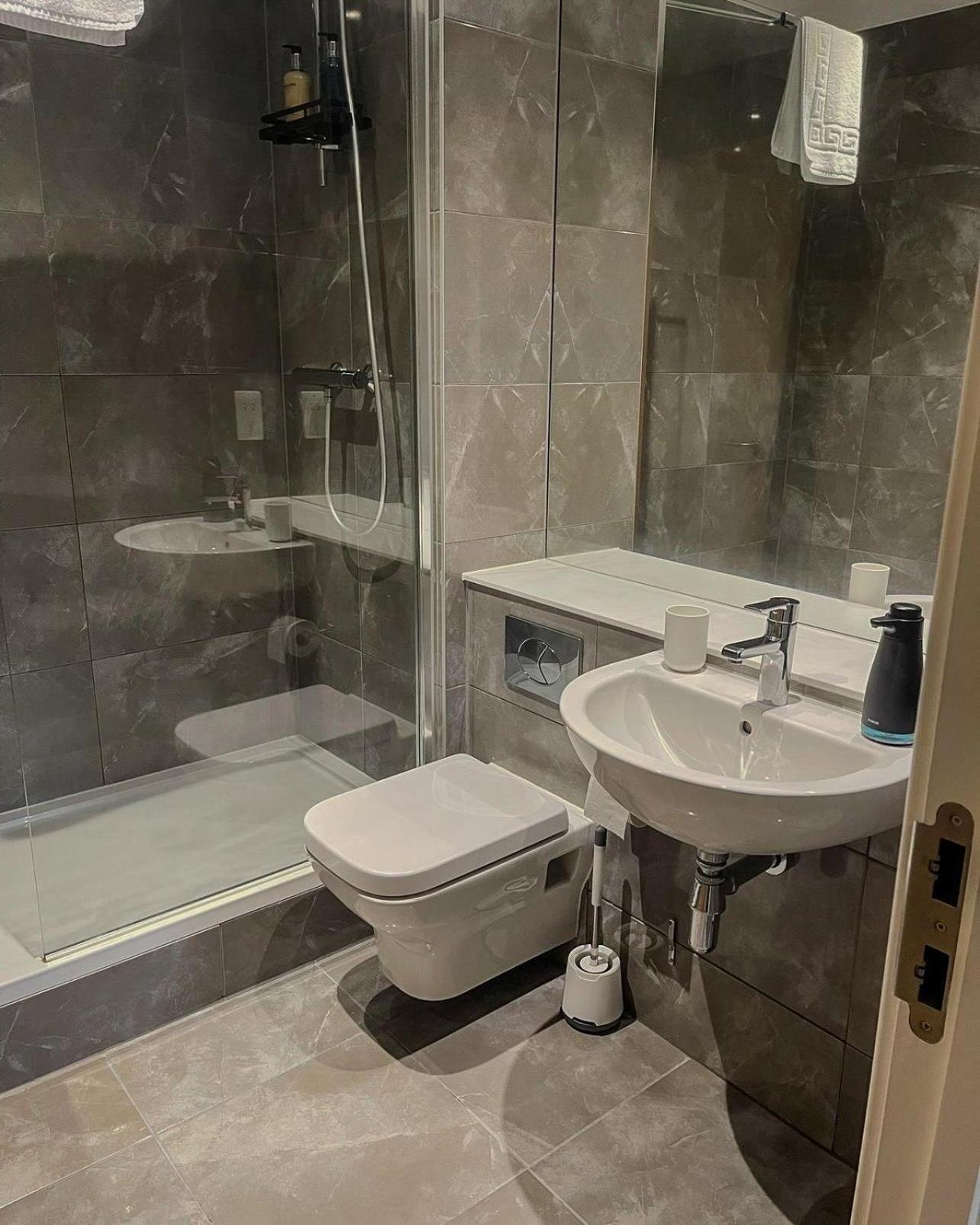 Elmardi Residence - City Centre 2 Bedroom Apartment Бирмингем Экстерьер фото